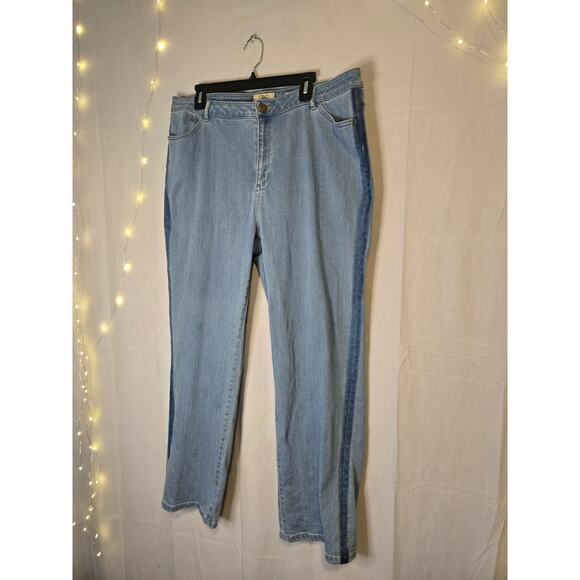 LOGO BY LORI GOLDSTEIN Boyfriend Jeans Tuxedo Stripe Size 18W Light Wash - Picture 5 of 16